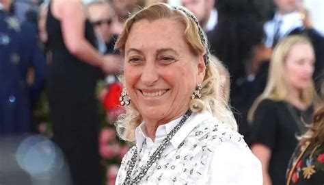 vita prada libro|Biografía no autorizada de Miuccia Prada es éxito de ventas.